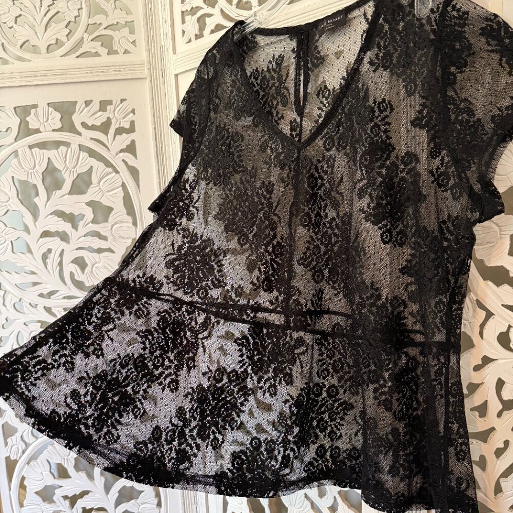 Black lace short cap sleeve lace peplum top Lane Bryant size 22/24 - Picture 6 of 9